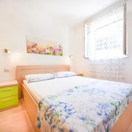 Gracin By Interhome Povlja (Brac)